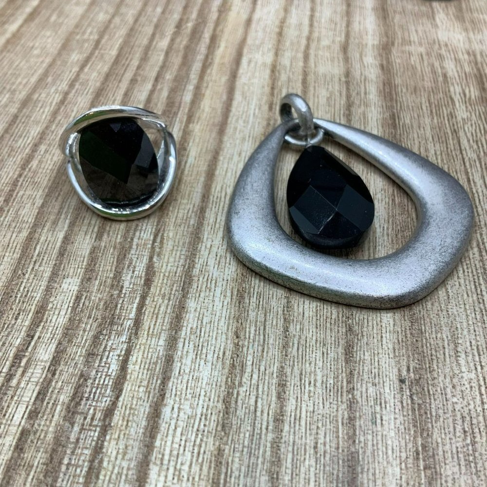 Lia Sophia Bundle Black & Silver Tone Pendant & Ring